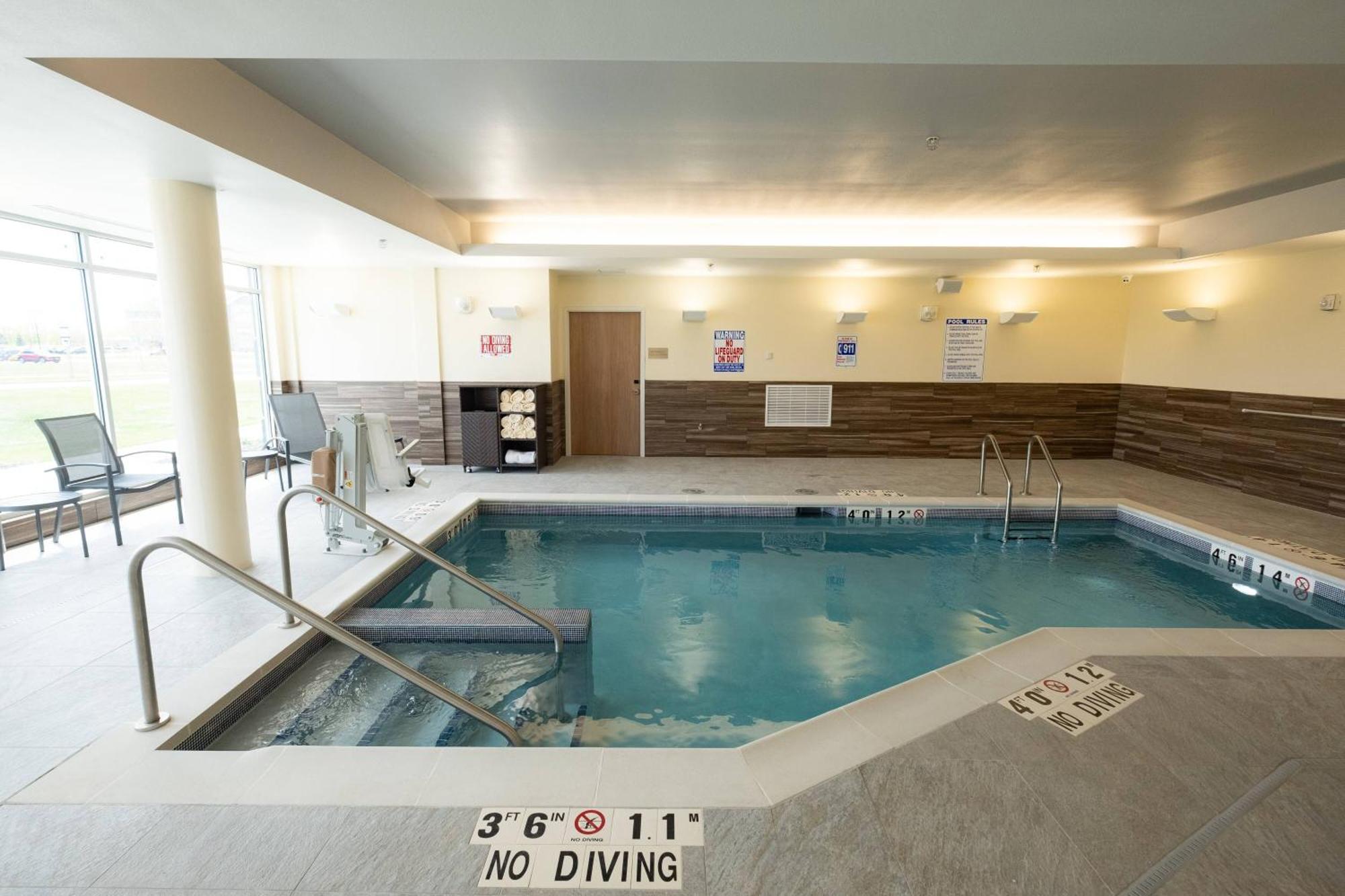 Fairfield By Marriott Inn & Suites Fond Du Lac Buitenkant foto